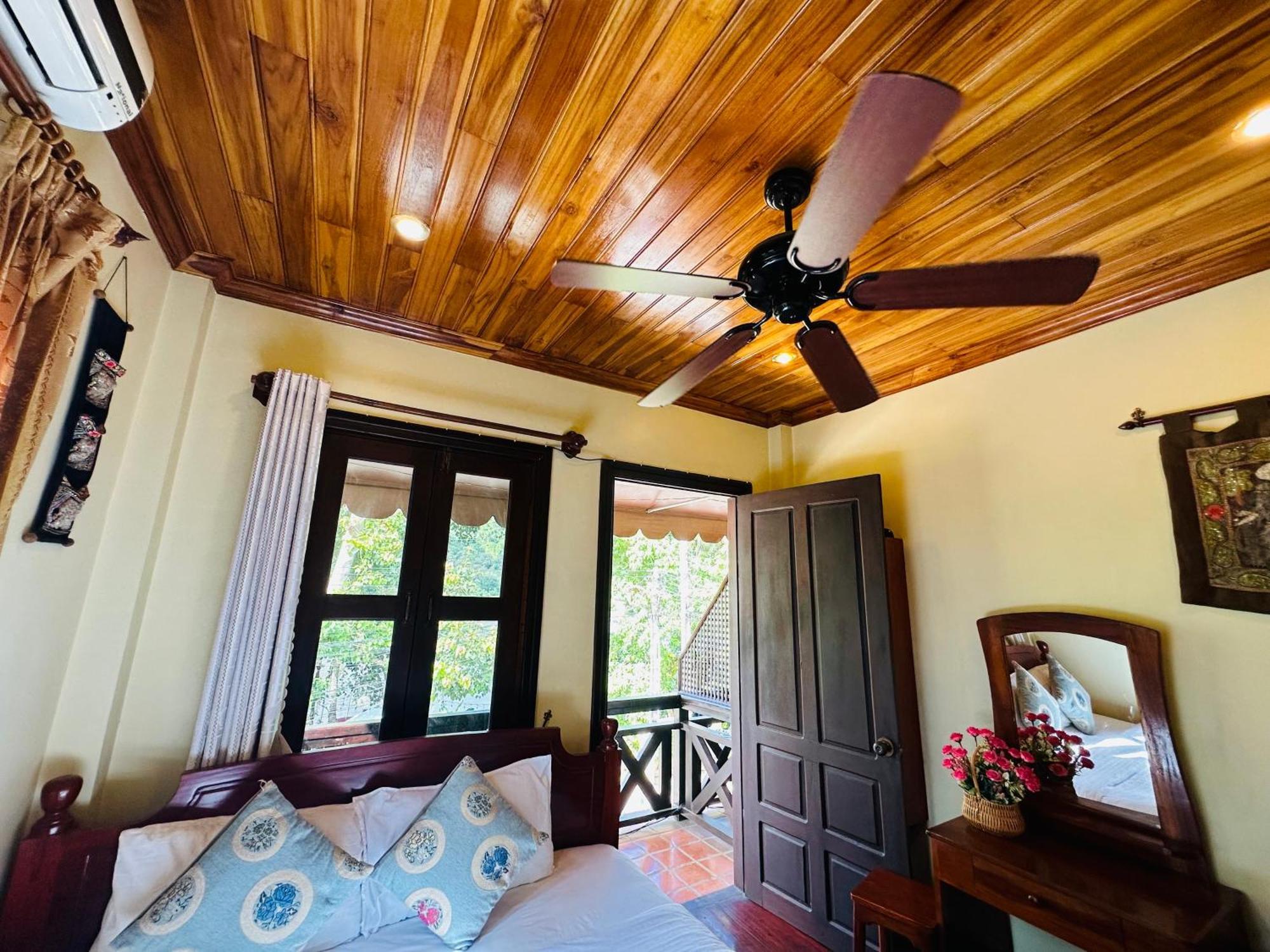 לואנג פרבאנג Anisa Mekong Riverside Villa מראה חיצוני תמונה