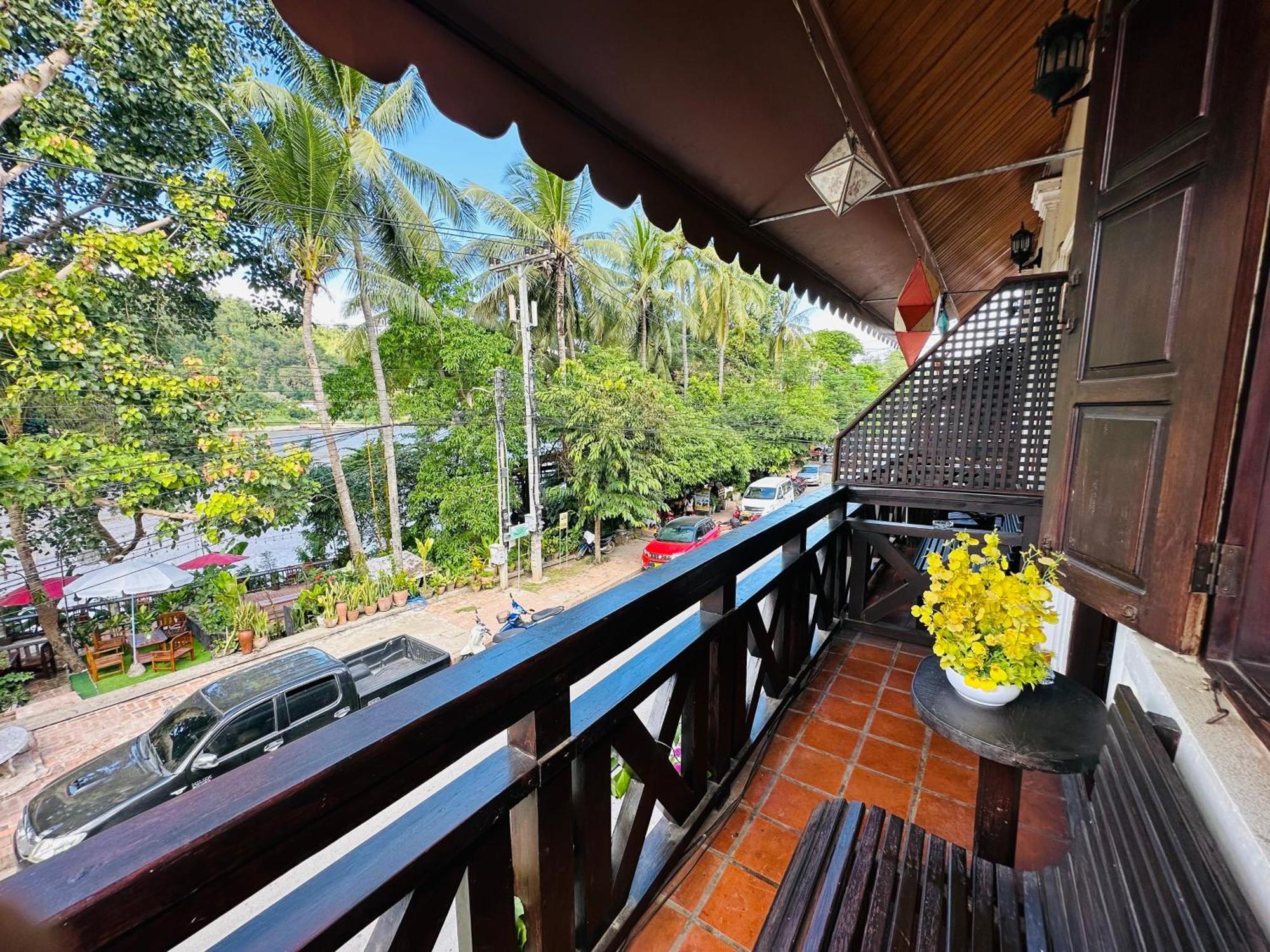 לואנג פרבאנג Anisa Mekong Riverside Villa מראה חיצוני תמונה