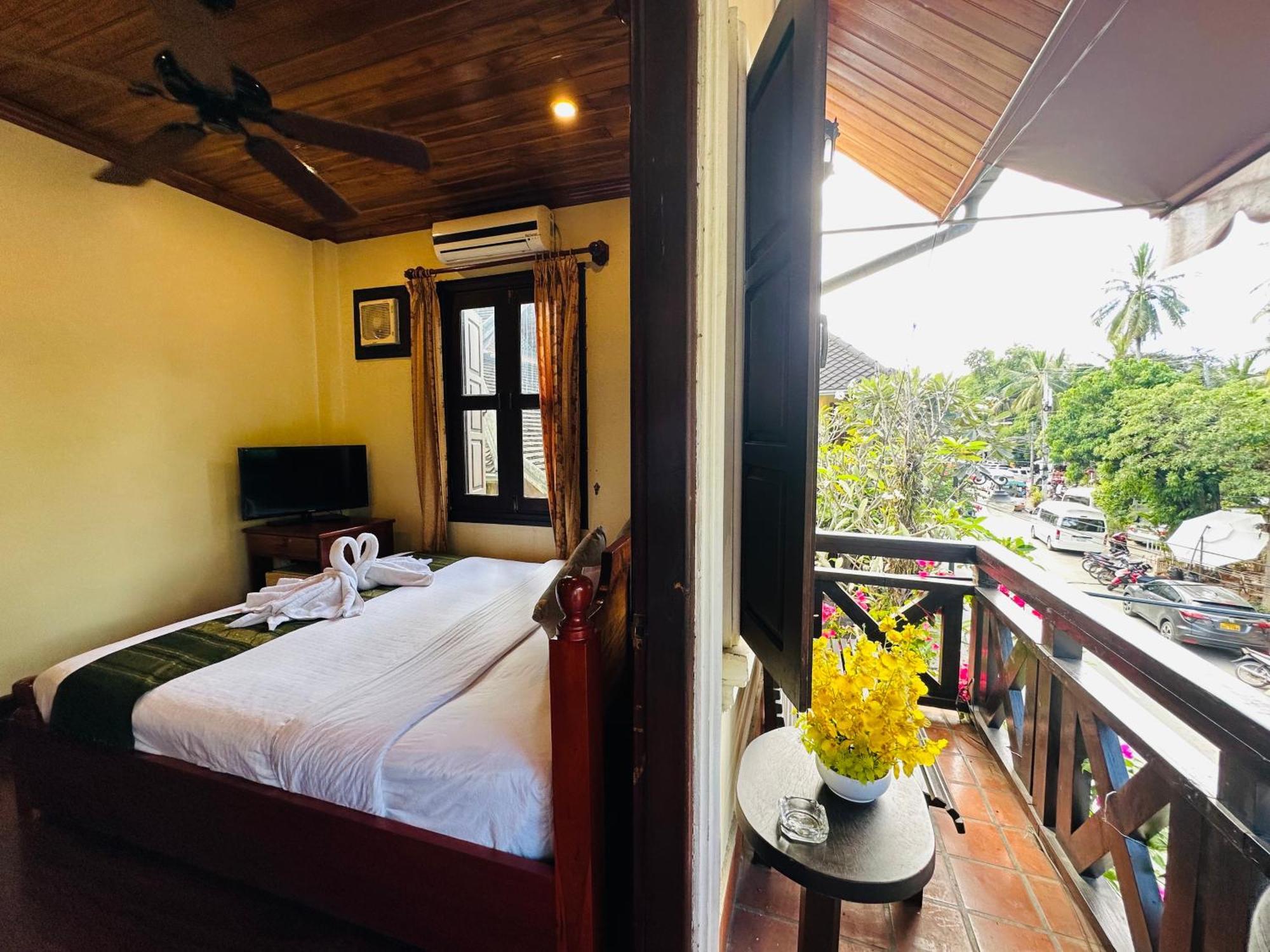לואנג פרבאנג Anisa Mekong Riverside Villa מראה חיצוני תמונה