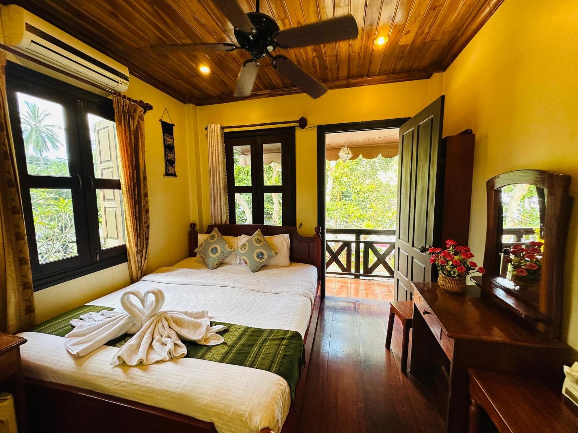 לואנג פרבאנג Anisa Mekong Riverside Villa מראה חיצוני תמונה