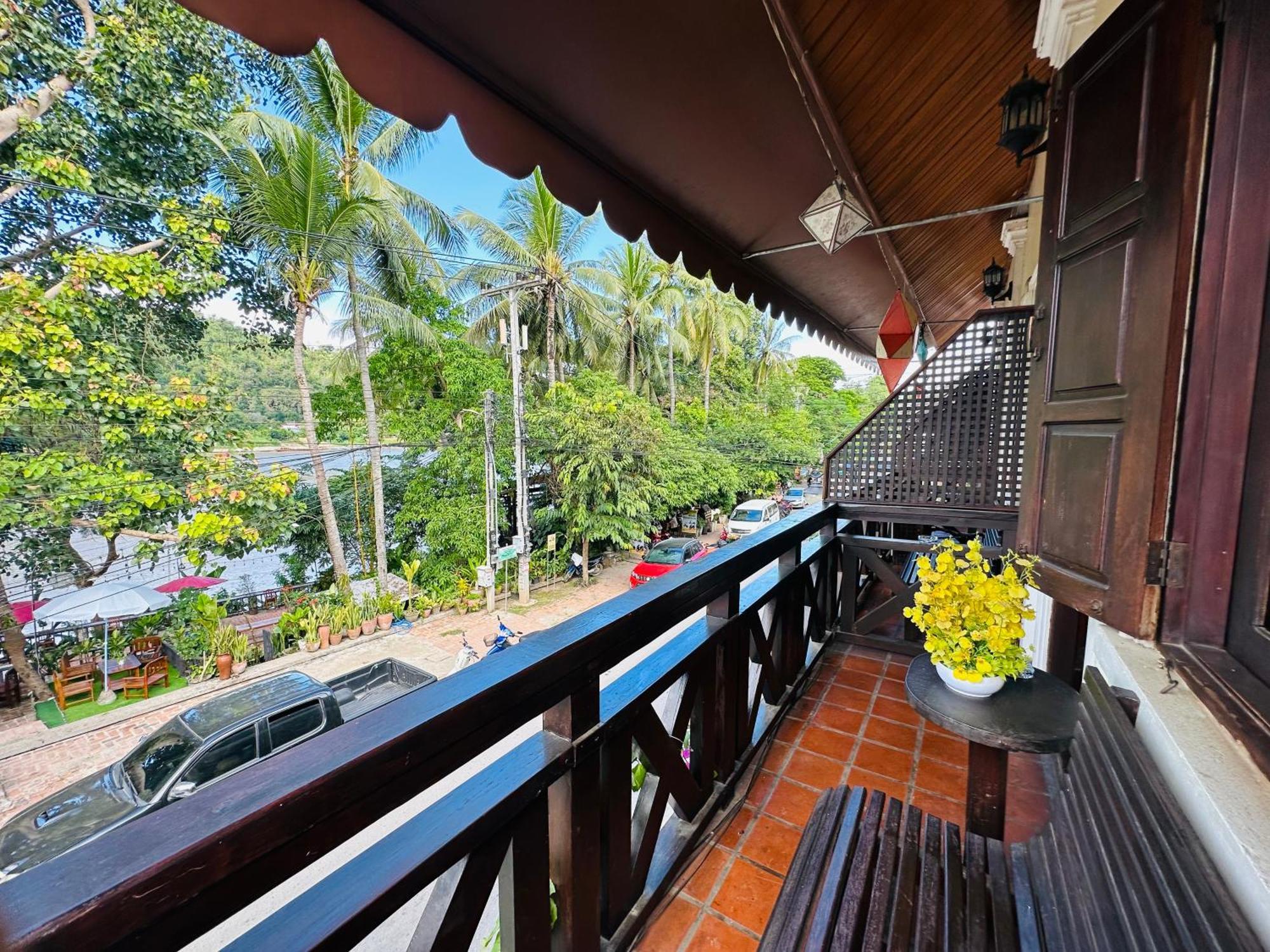 לואנג פרבאנג Anisa Mekong Riverside Villa מראה חיצוני תמונה