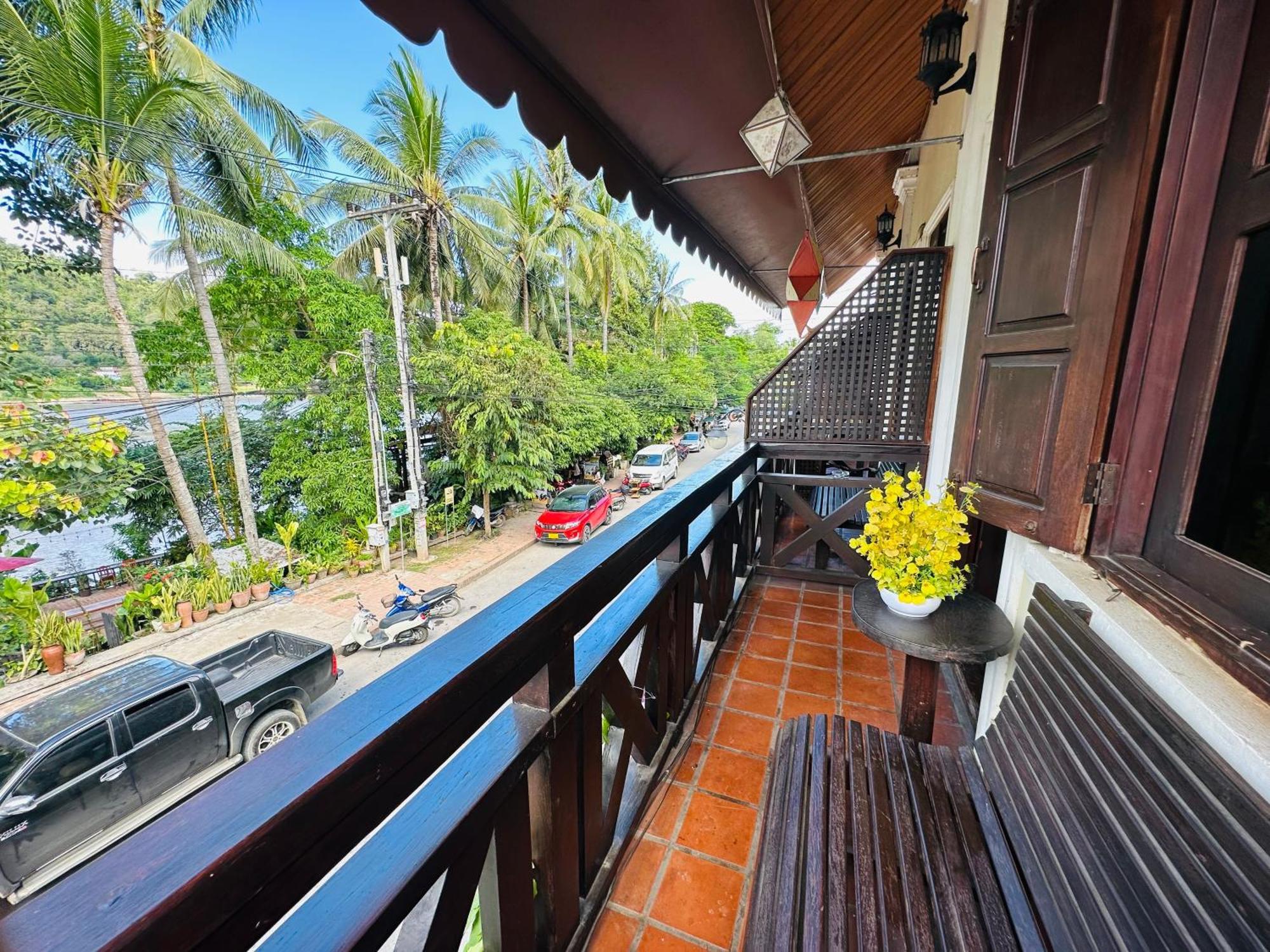 לואנג פרבאנג Anisa Mekong Riverside Villa מראה חיצוני תמונה