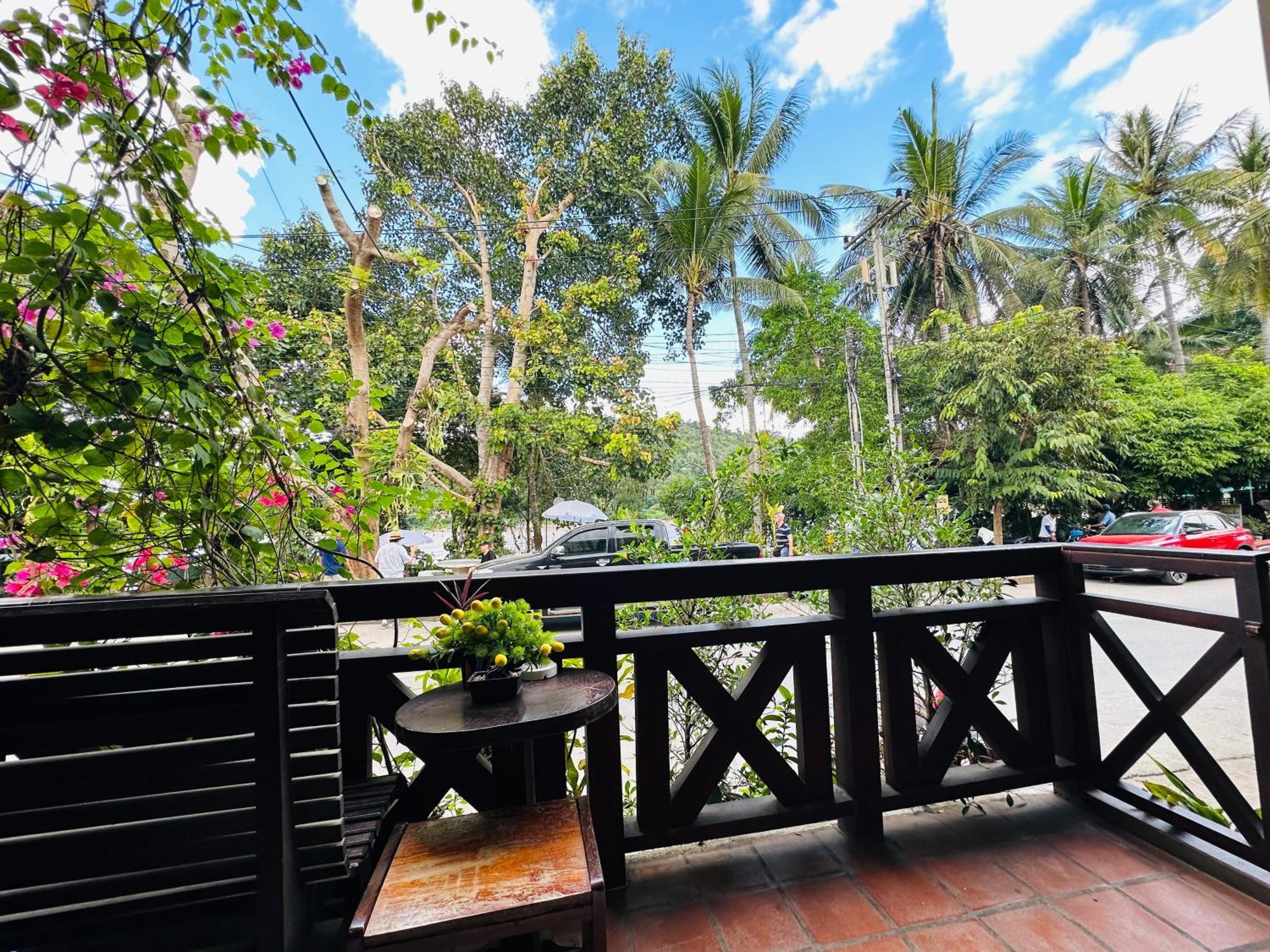 לואנג פרבאנג Anisa Mekong Riverside Villa מראה חיצוני תמונה