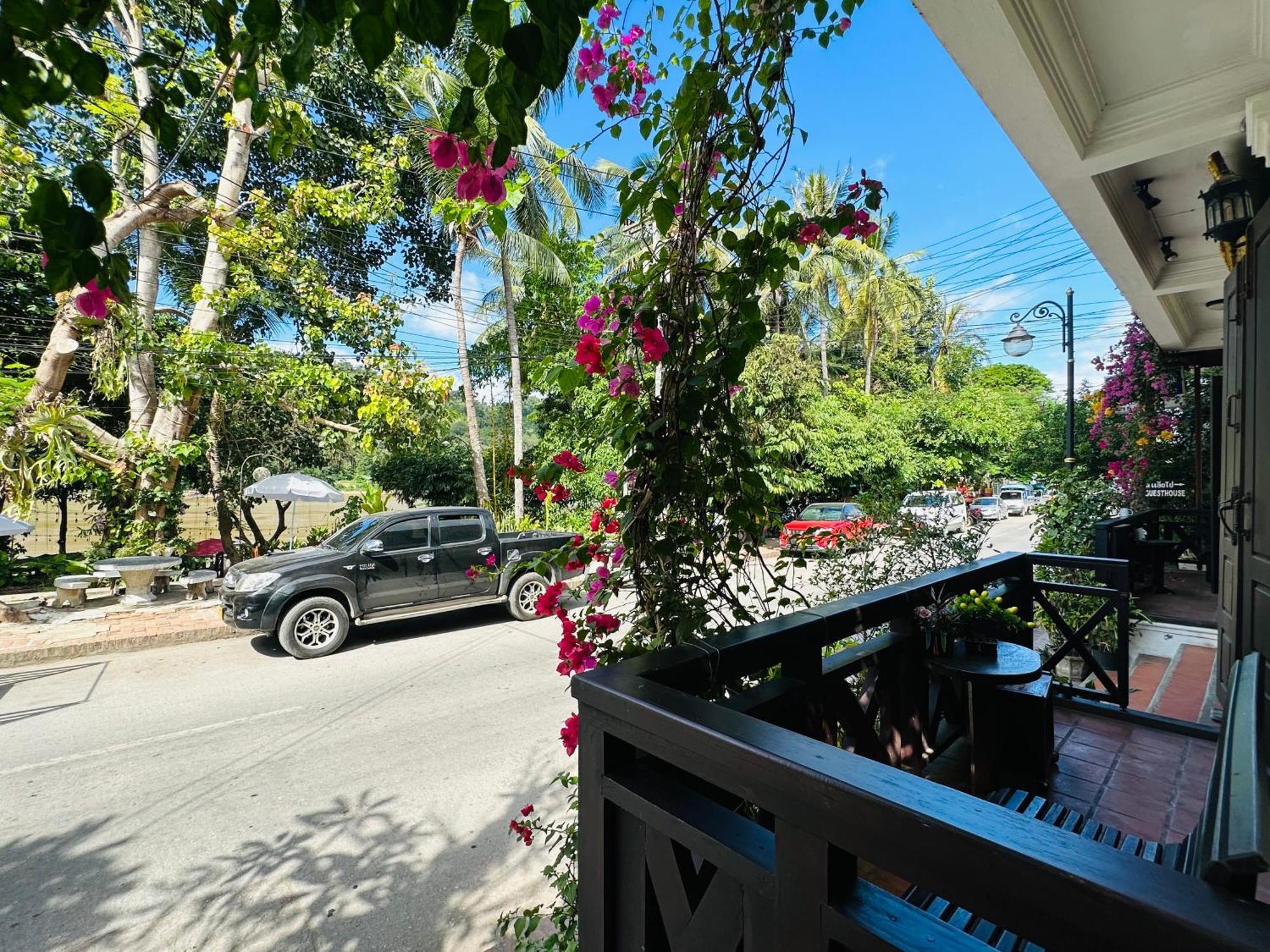 לואנג פרבאנג Anisa Mekong Riverside Villa מראה חיצוני תמונה