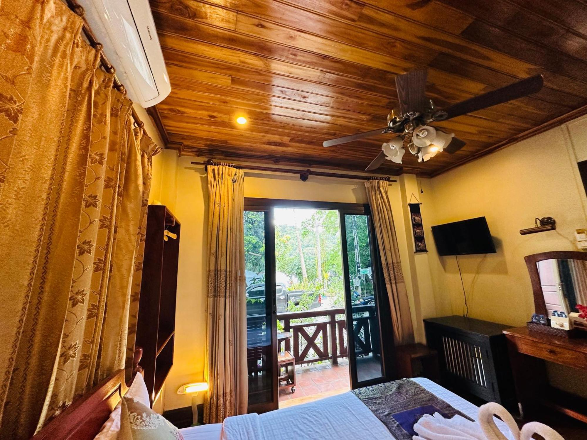 לואנג פרבאנג Anisa Mekong Riverside Villa מראה חיצוני תמונה