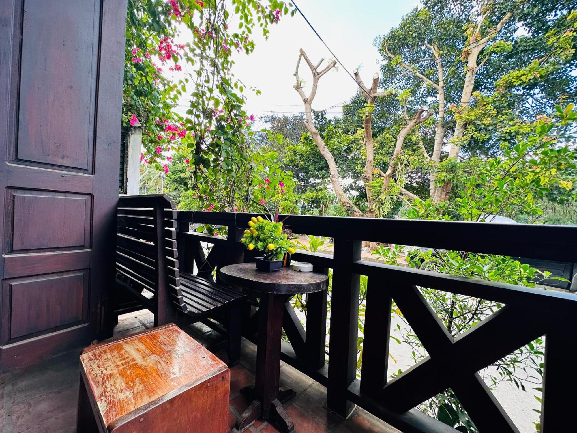 לואנג פרבאנג Anisa Mekong Riverside Villa מראה חיצוני תמונה