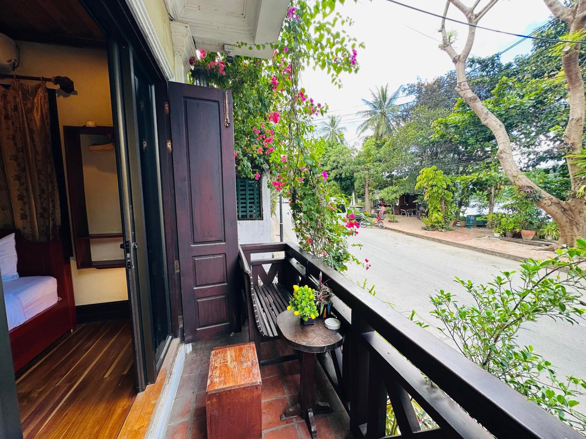 לואנג פרבאנג Anisa Mekong Riverside Villa מראה חיצוני תמונה